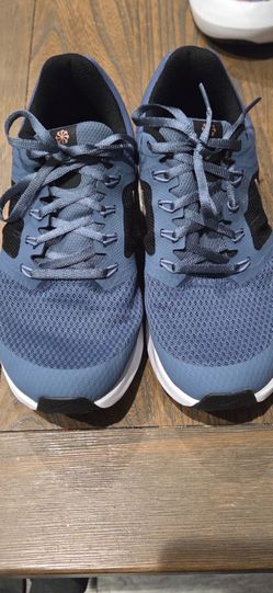 Women Size 7 nike shoes
