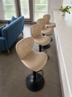 Modern Living Room Set + 4 Barstools – Great Condition