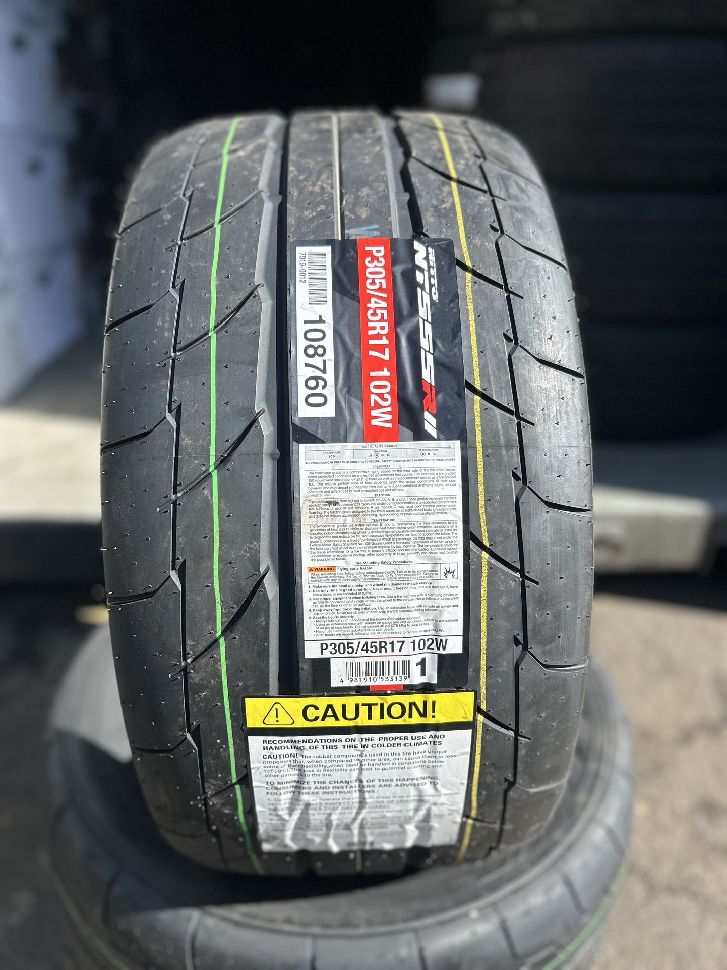 305/45/17 Nitto NT555RII $340 Cada Llanta Nueva , Tenemos Todas Las Medidas
