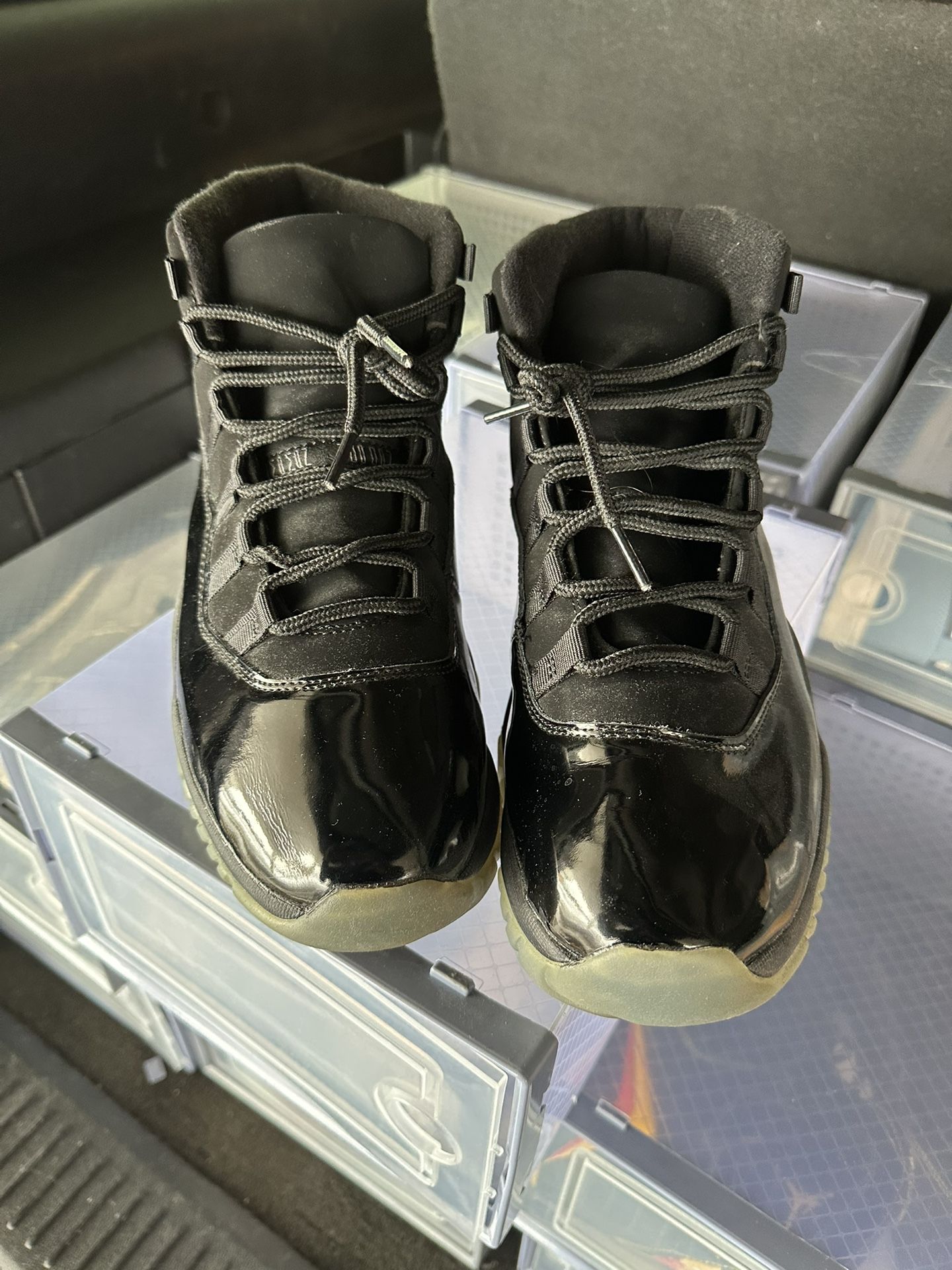 Jordan 11 Retro Cap & Gown