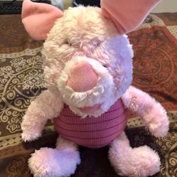 Piglet “Winnie the Pooh”-Disney store -12 inches. New