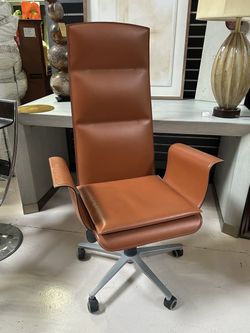 Mariani Leather Wing Executive Desk Chair
