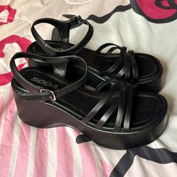 black scrappy platforms