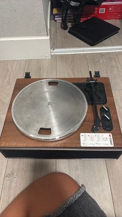1 by one brown record player