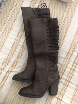 New Size 8 Brown Boots 