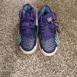 Basketball Shoes D.O.N Issue 4 J 