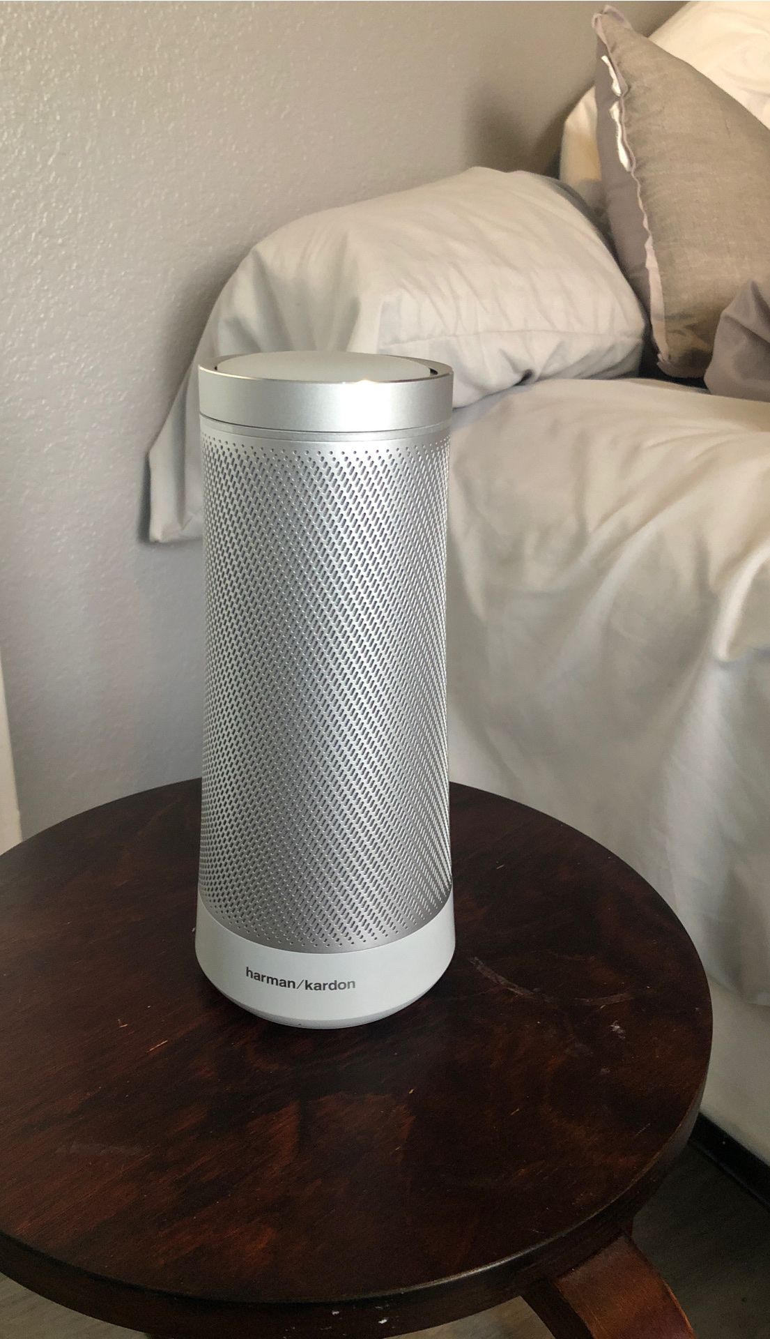 Harmon/ Kardon voice activated speaker