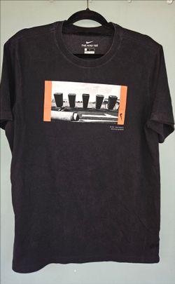 NIKE FOOTBALL THEMED BLACK T-SHIRT