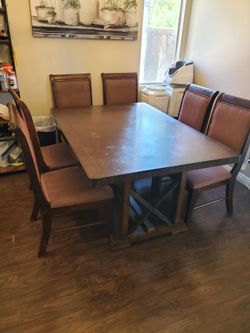 Dining table with leaf and chairs, expandable