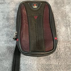 Wenger SwissGear Sherpa Visit > Collection Small Camera...