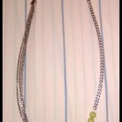 Necklace. 29" chain. Women's costume jewelry. Fashion jewelry