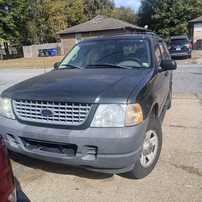 2004 Ford Explorer