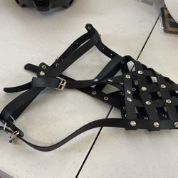 Vidal De Piel Para Perro Grande. Entregó Afuera McDonald’s 3590 N Zaragoza 