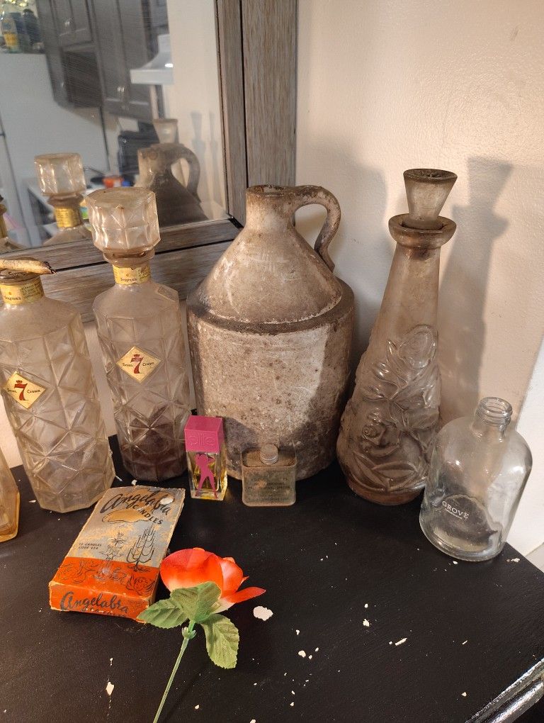 Moonshine Or Liquor Hub These Are Earhen Ceramic, Very Old Rare And Worth A Good Amount I'm Selling Cheap I'moving