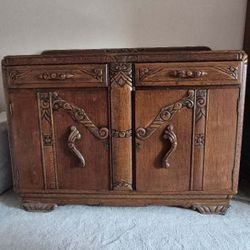 Antique Chest/dresser
