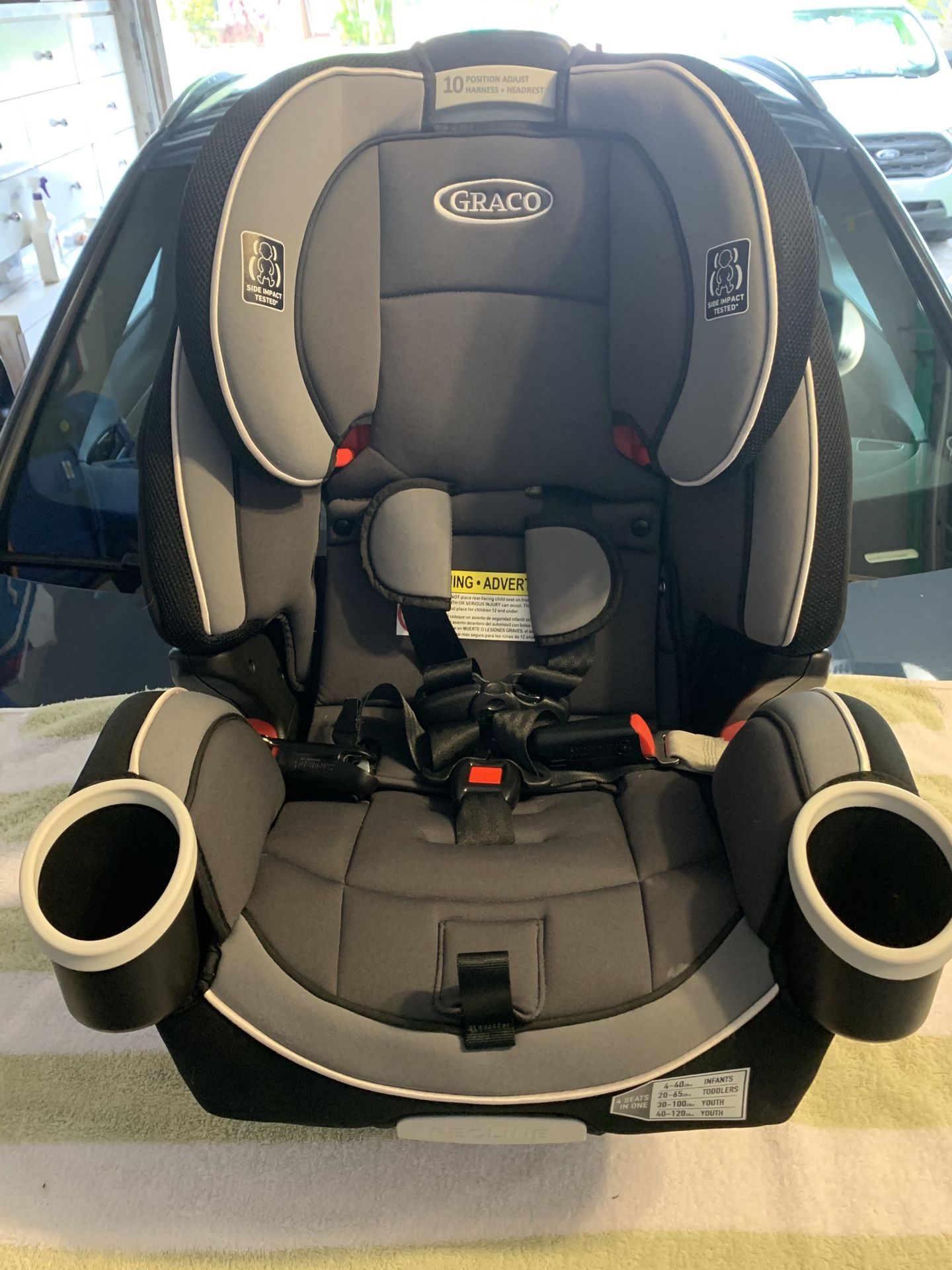 Graco 4Ever 4-in-1 Convertible Car Seat- New Condition!