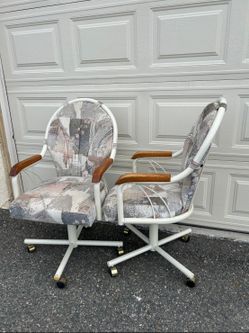 Soft cushion office rolling chair...2  for 40$