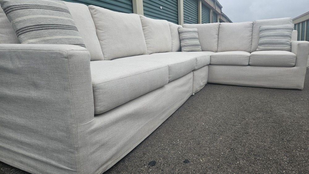 FREE DELIVERY!!! Coastal Style 3pc Sectional Sofa (WHITE)