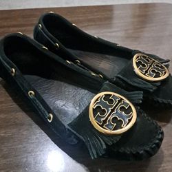 Tory Birch Black Suede Maccosins  7.5 Used But Tons Life Left$35.