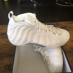 New Men’s Nike Air Foamposite One size 10.5