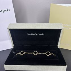 Vamcleef & Arpels Bracelet 