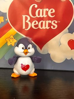 VINTAGE 1980’s CAREBEAR COZY HEART PENGUIN DIGURE BY KENNER