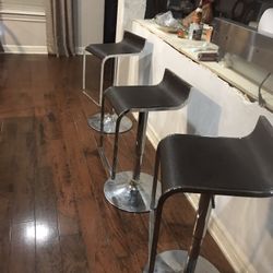 3 Bar Stool