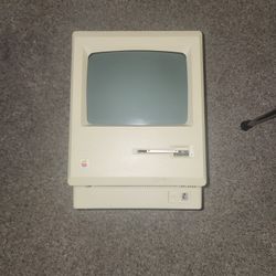 1984 Apple Macintosh