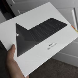 Apple Smart Keyboard for iPads 