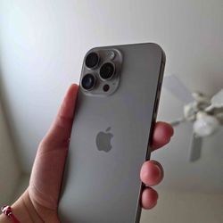 Apple iPhone 16 Pro Max 5G 