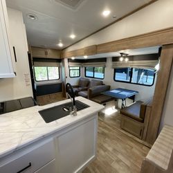 2025 Arcadia Super Lite 248SLRE