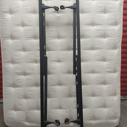 QUEEN EUROTOP MATTRESS, BOX SPRINGS AND HEAVY DUTY BED RAILS 
