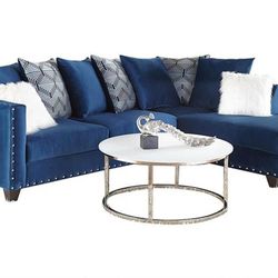 Stunning Couch With Pillows