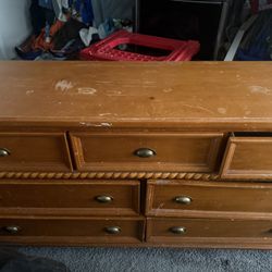 Dresser Set