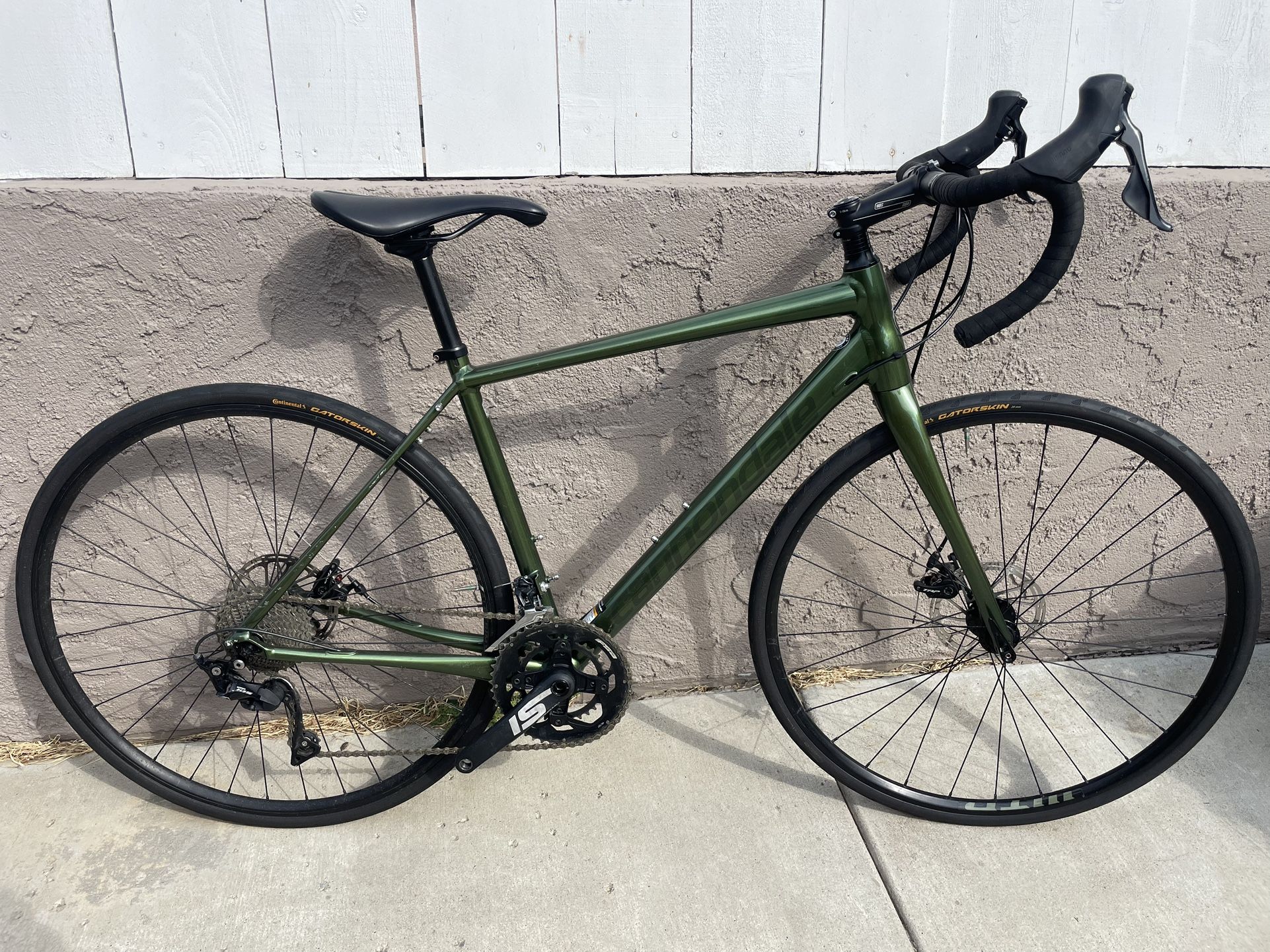 2019 CANNONDALE SYNAPSE AL DISC SE 105 - VULCAN GREEN 54cm