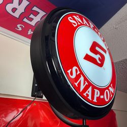 SNAP ON TOOLS Rotating LED Wall Sign