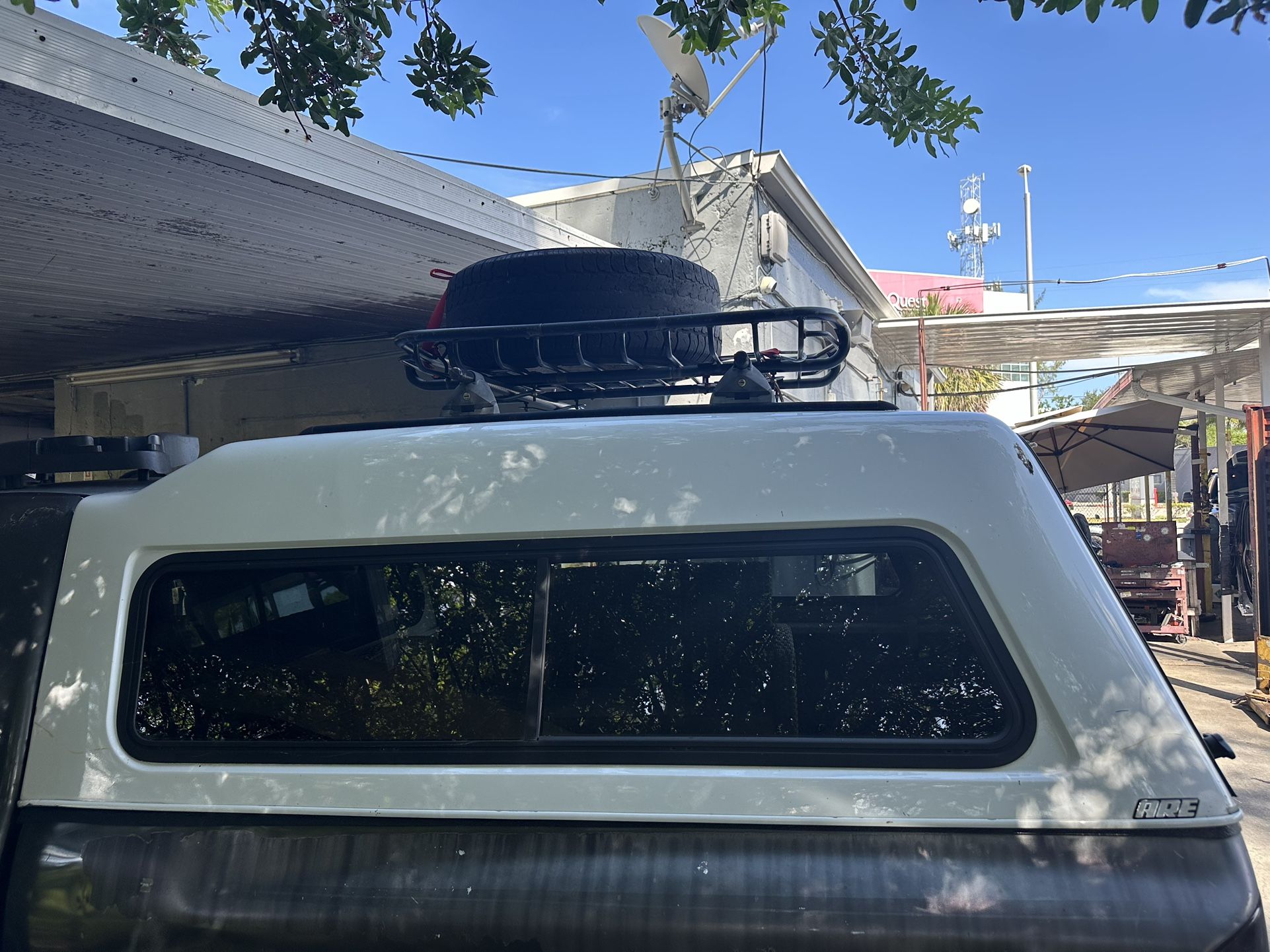 2010 A R E Windowed Topper