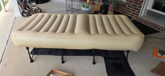 Twin size inflatable bed