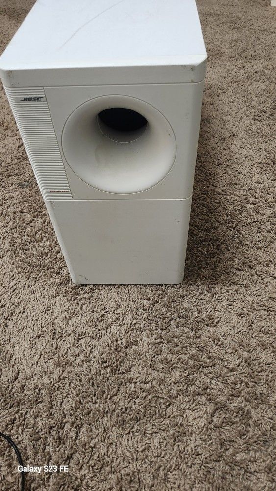 BOSE POWERED ACOUSTIMASS BASS WOOFER SPEAKER.