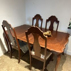 Table And Chairs 