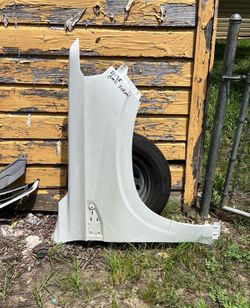 2021-2025 GMC Yukon Fender RH OEM