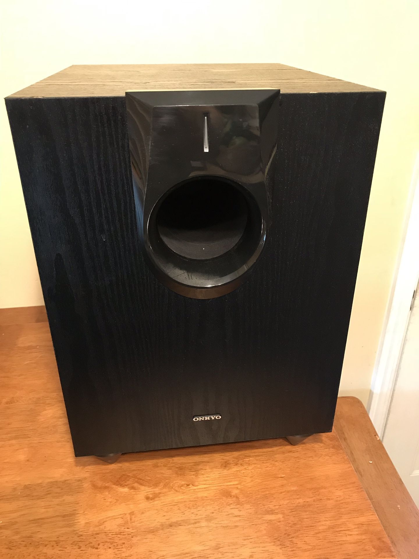 ONKYO SKW-593 Sub woofer and 35 ft cable