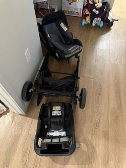 CAR SEAT AND STROLLER