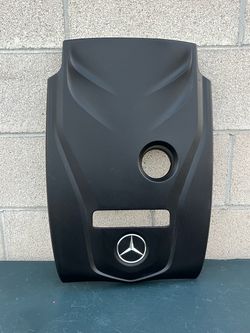 2017- 2019 Mercedes-Benz E300 Engine Cover Oem
