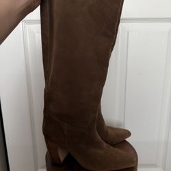 Brown Boots $10 Size 5 