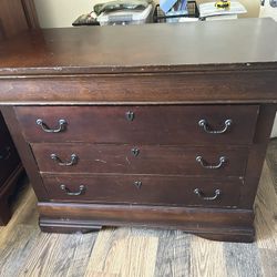 ~ Nice Vintage Wood dresser