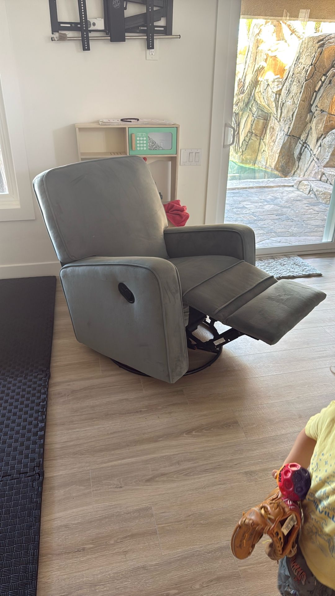 Reclining Chairs