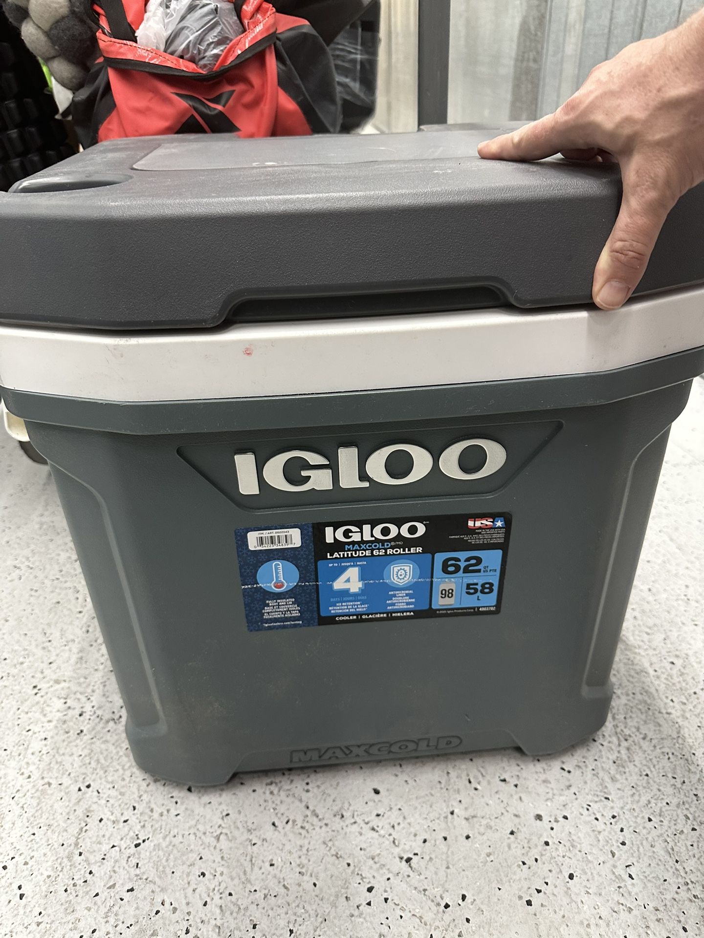Igloo Latitude Roller Cooler