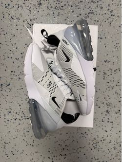 Women’s Nike Airmax 270