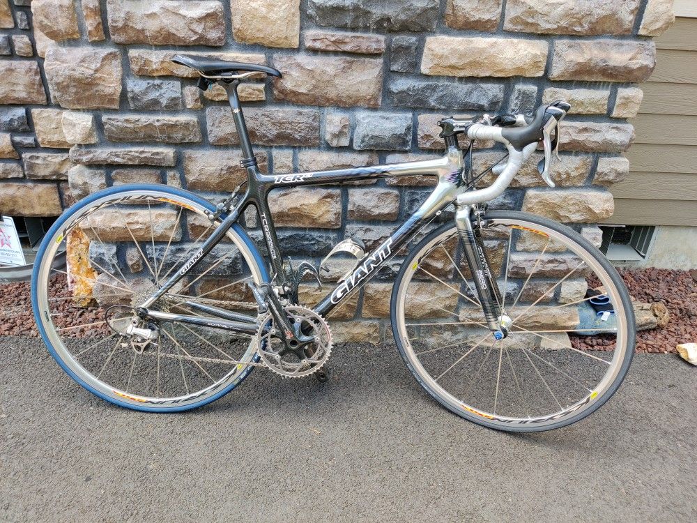 Giant Tcr Carbon Road Racing Bike Shimano Components